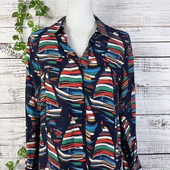 Soft Surroundings Blouse Shirt size Medium Sail Away Sailor Sail Boats Nautical - Picture 3 of 16